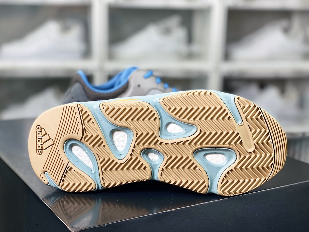 Yeezy 700 V2 Carbone Blue