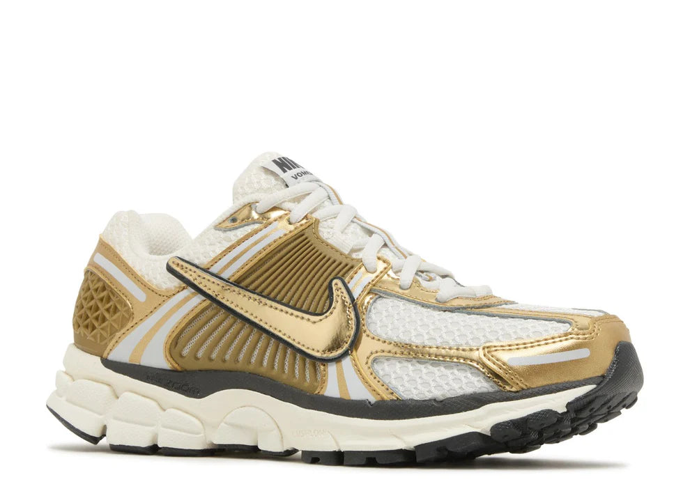 Nike Vomero 5 Metallic Gold