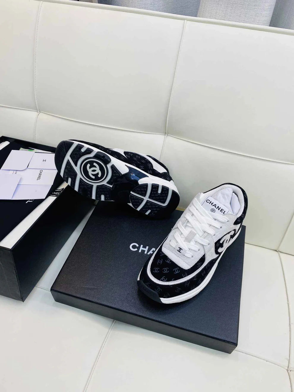 Chanel CC Runner
