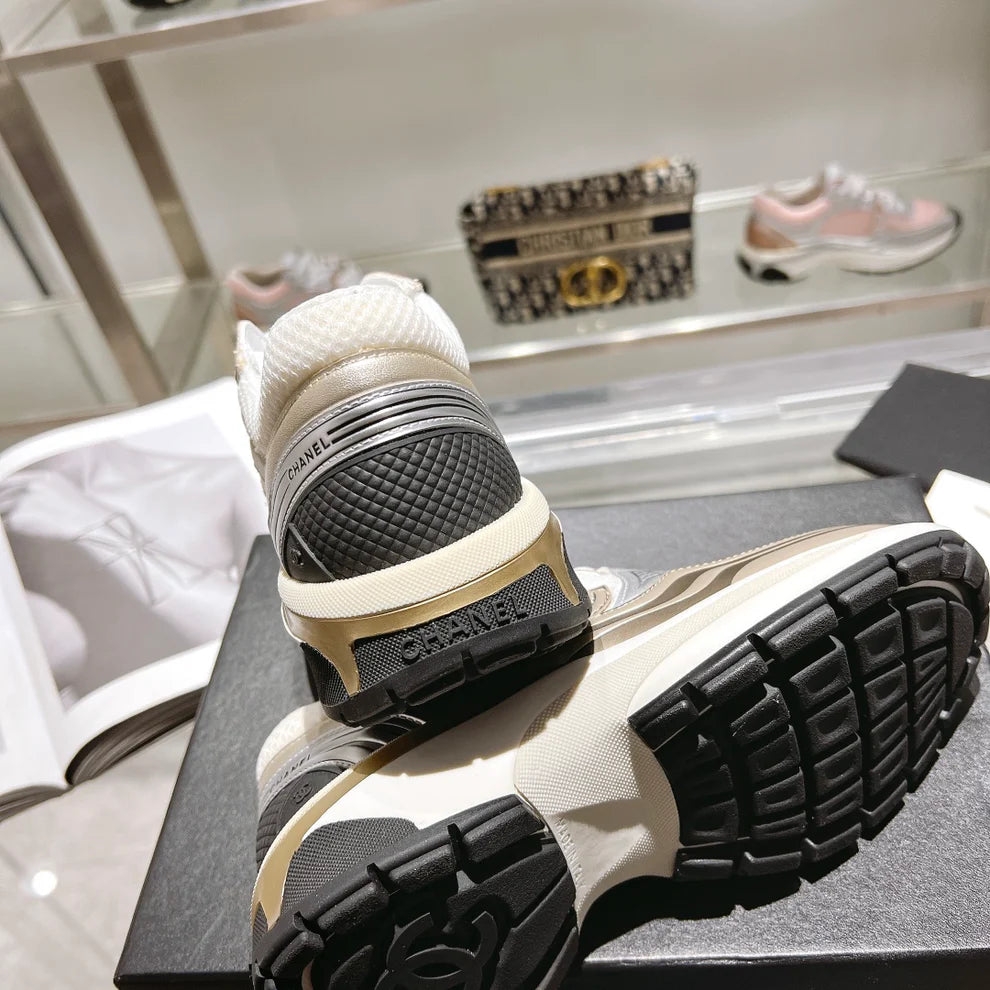 Chanel CC Runner Gold Laminé
