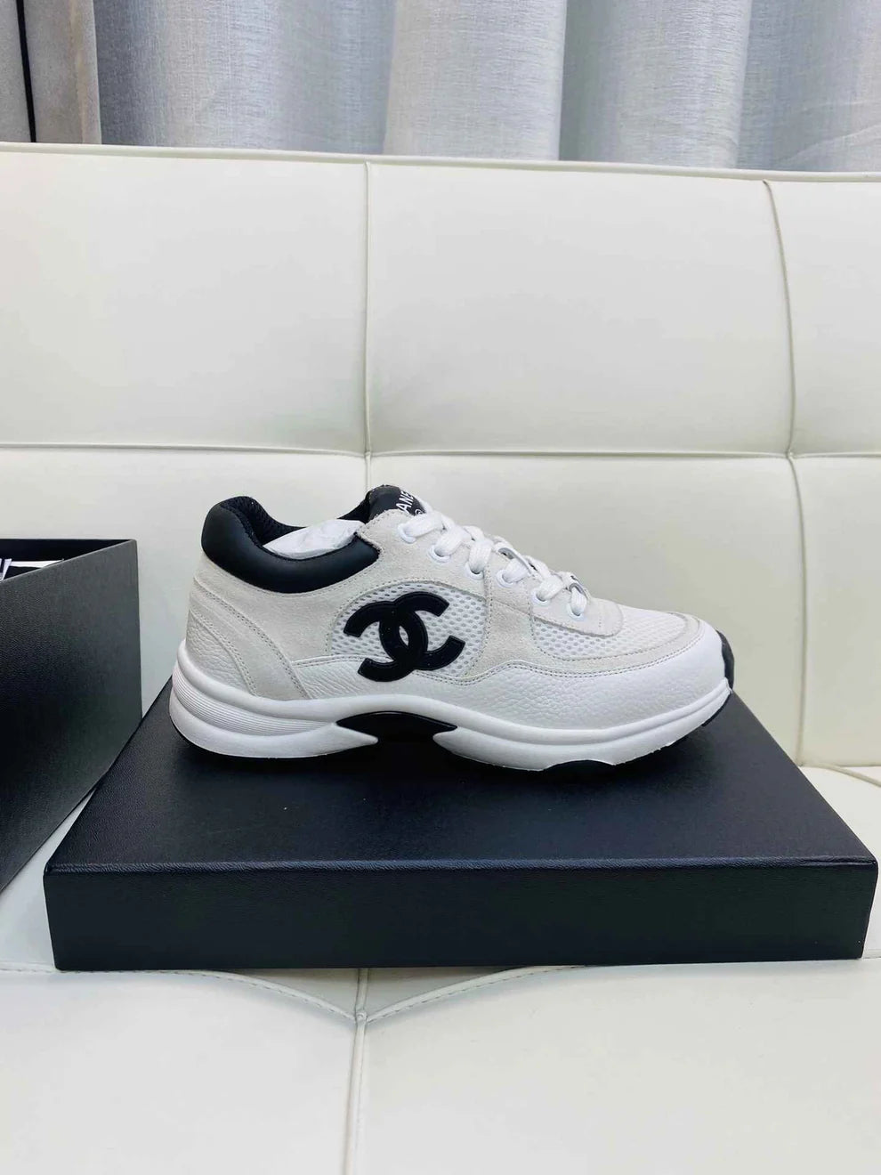Chanel CC Runner White/Black