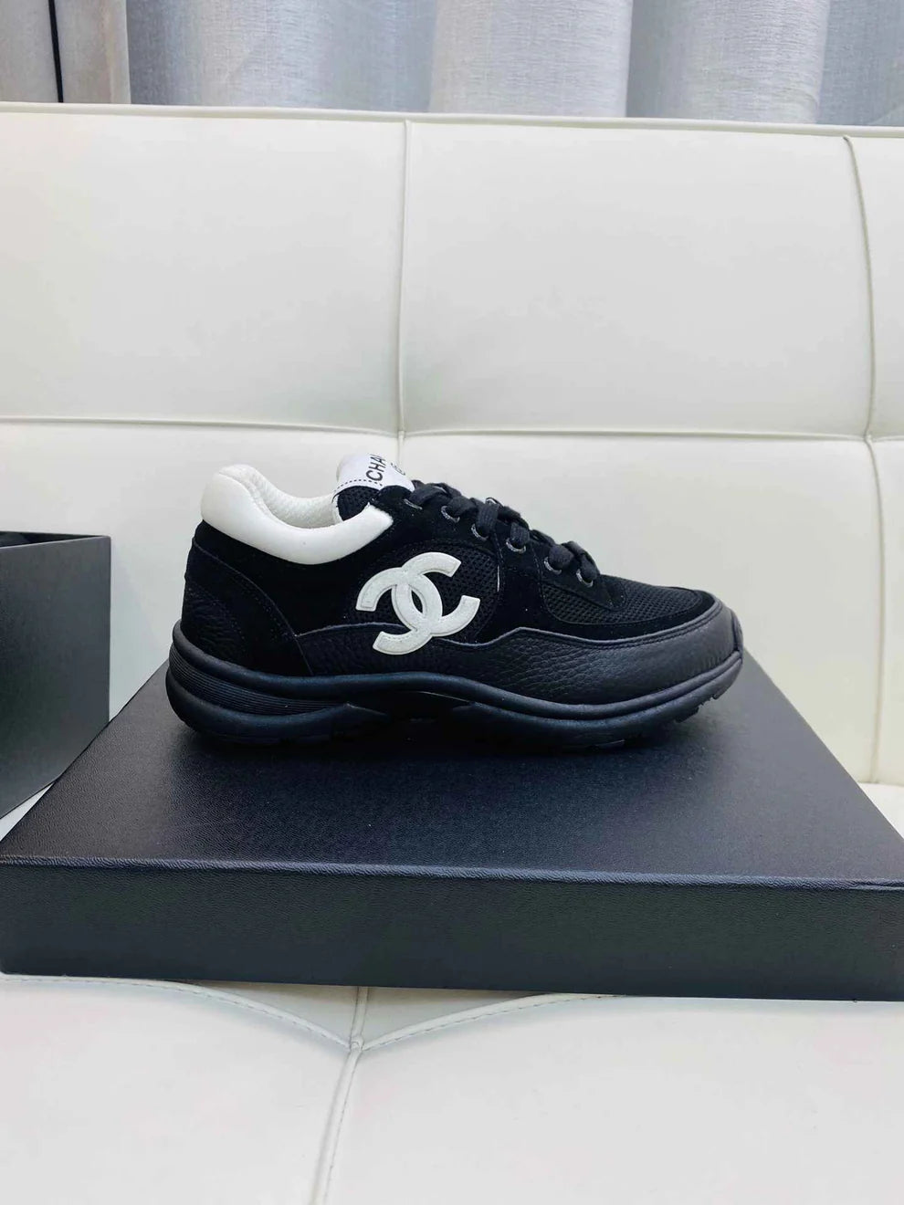 Chanel CC Runner Black/White