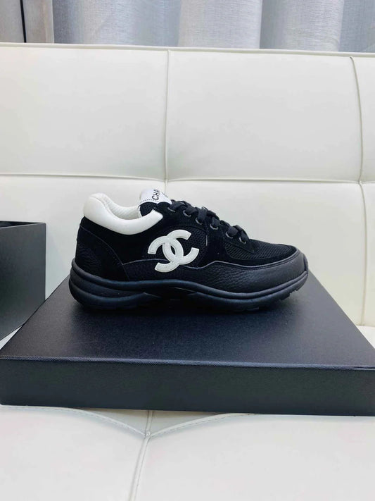 Chanel CC Runner Black/White