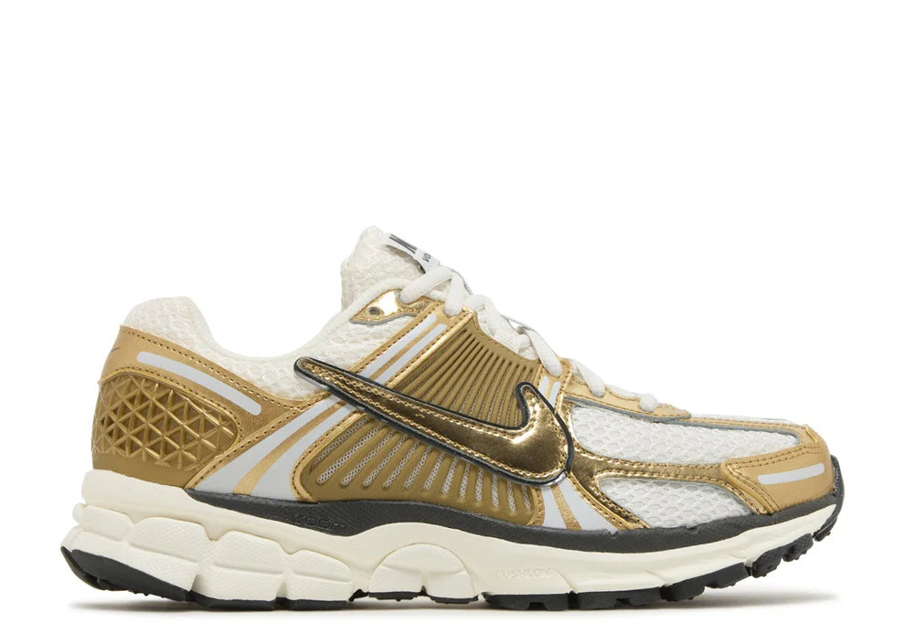 Nike Vomero 5 Metallic Gold