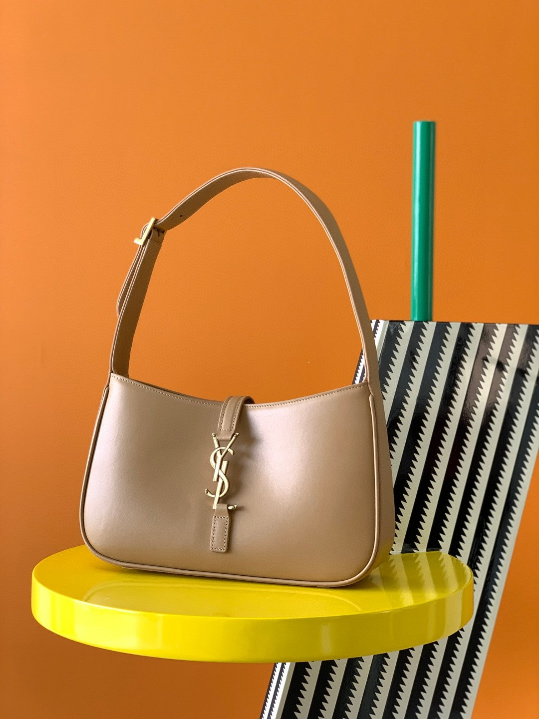 Sac YSL Baguette Rose