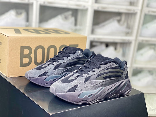 Yeezy 700 V2 Vanta