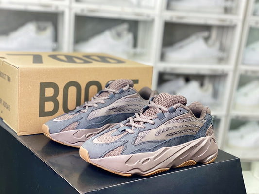 Yeezy 700 V2 Mauve