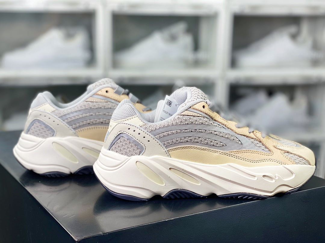 Yeezy 700 V2 Cream