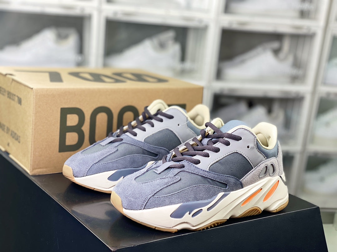 Yeezy 700 V2 Magnet