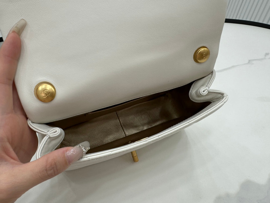 Chanel Timeless Blanc