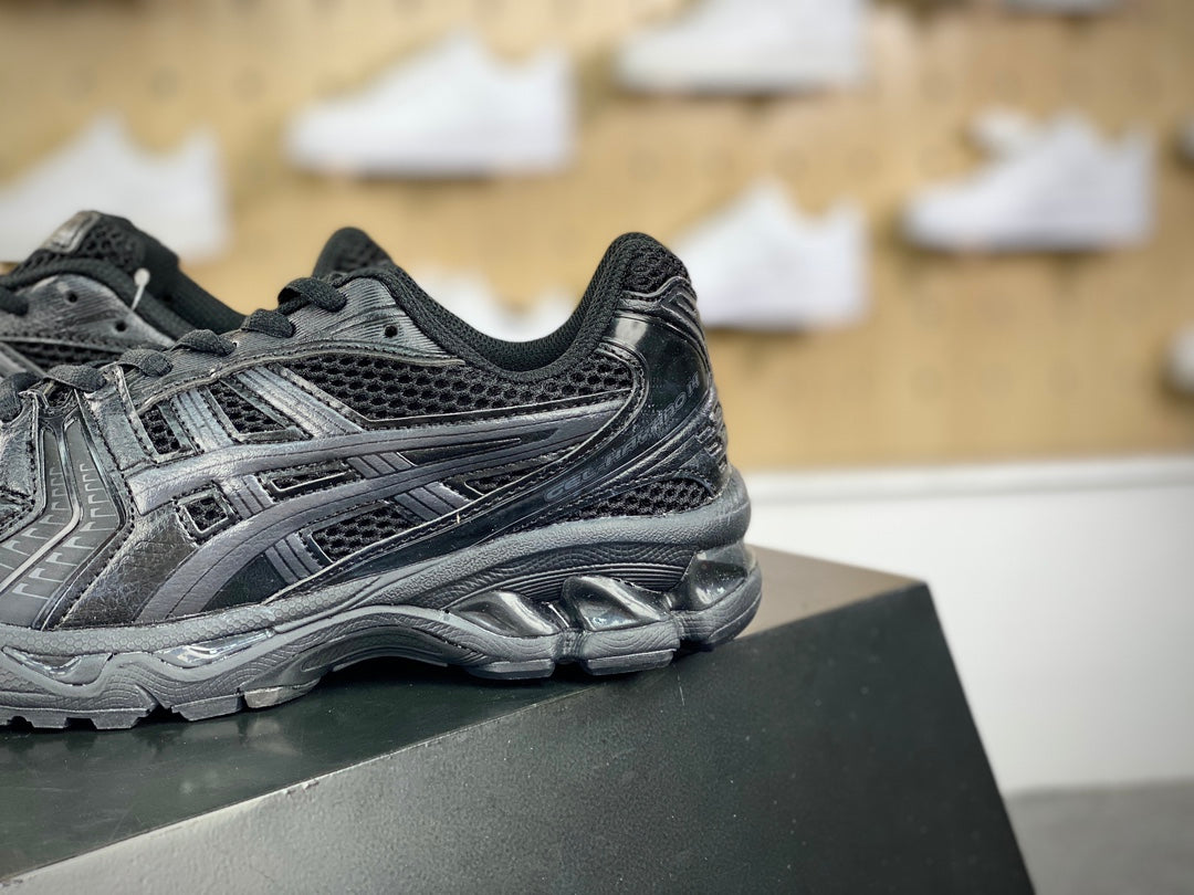 Asics Kayano-14