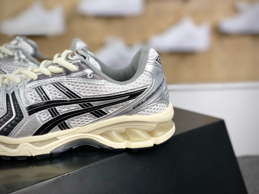 Asics Kayano-14