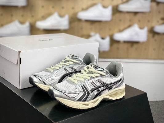 Asics Kayano-14