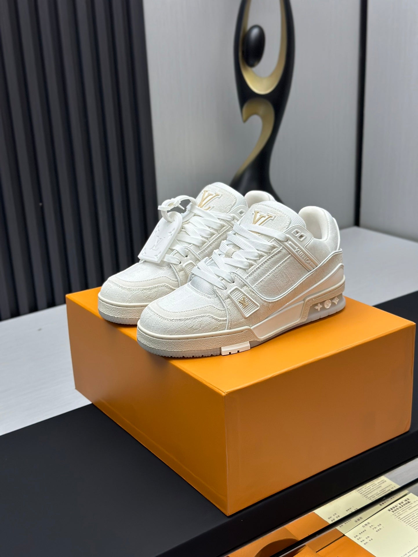 LV Trainer Blanc