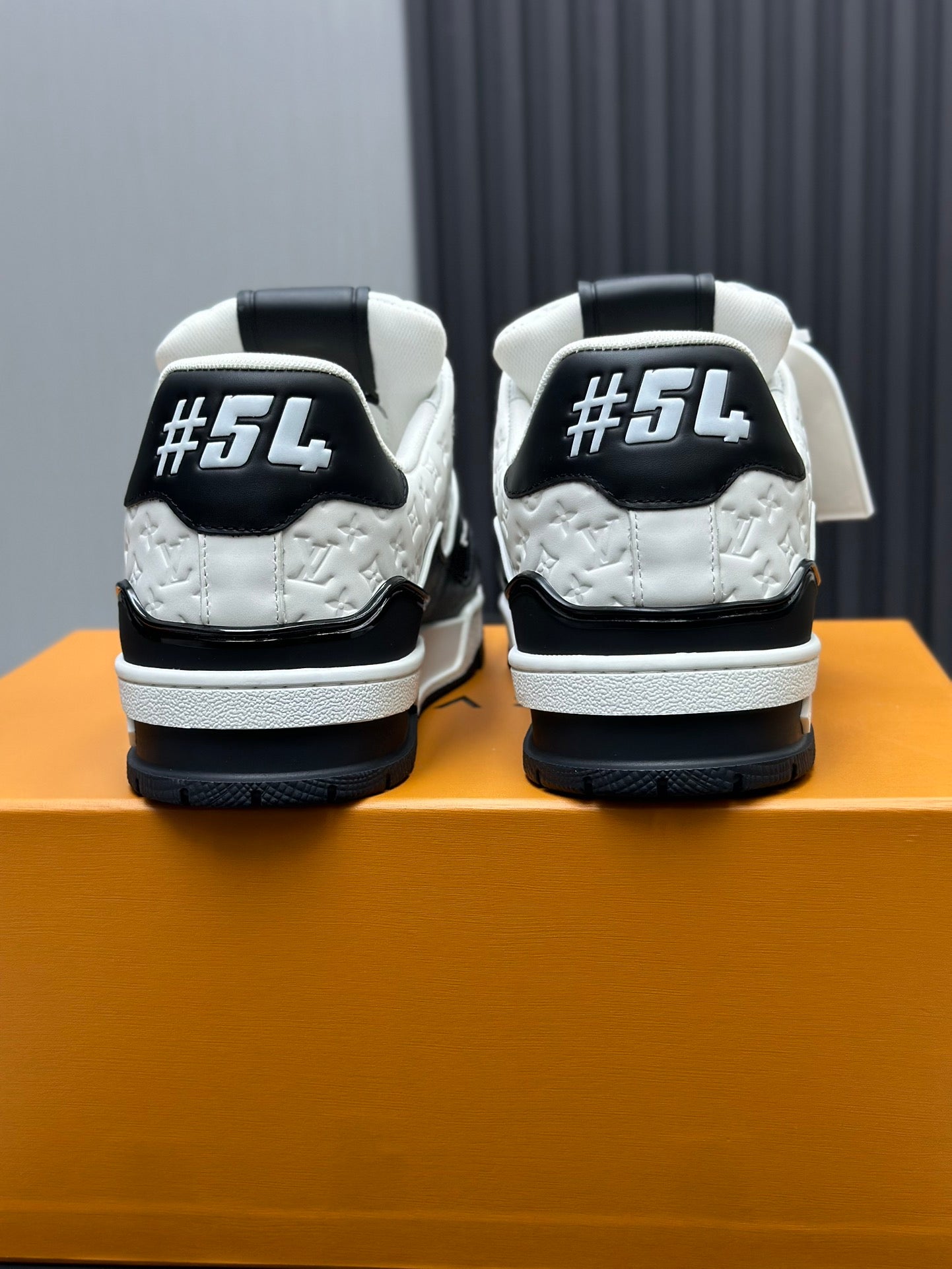 LV Trainer Noir/Blanc