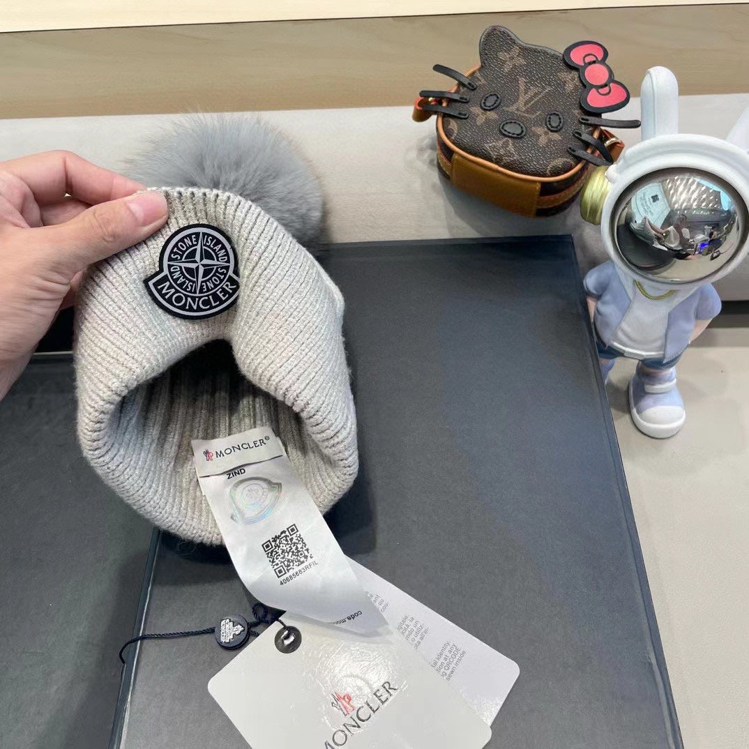 Bonnet Moncler Gris