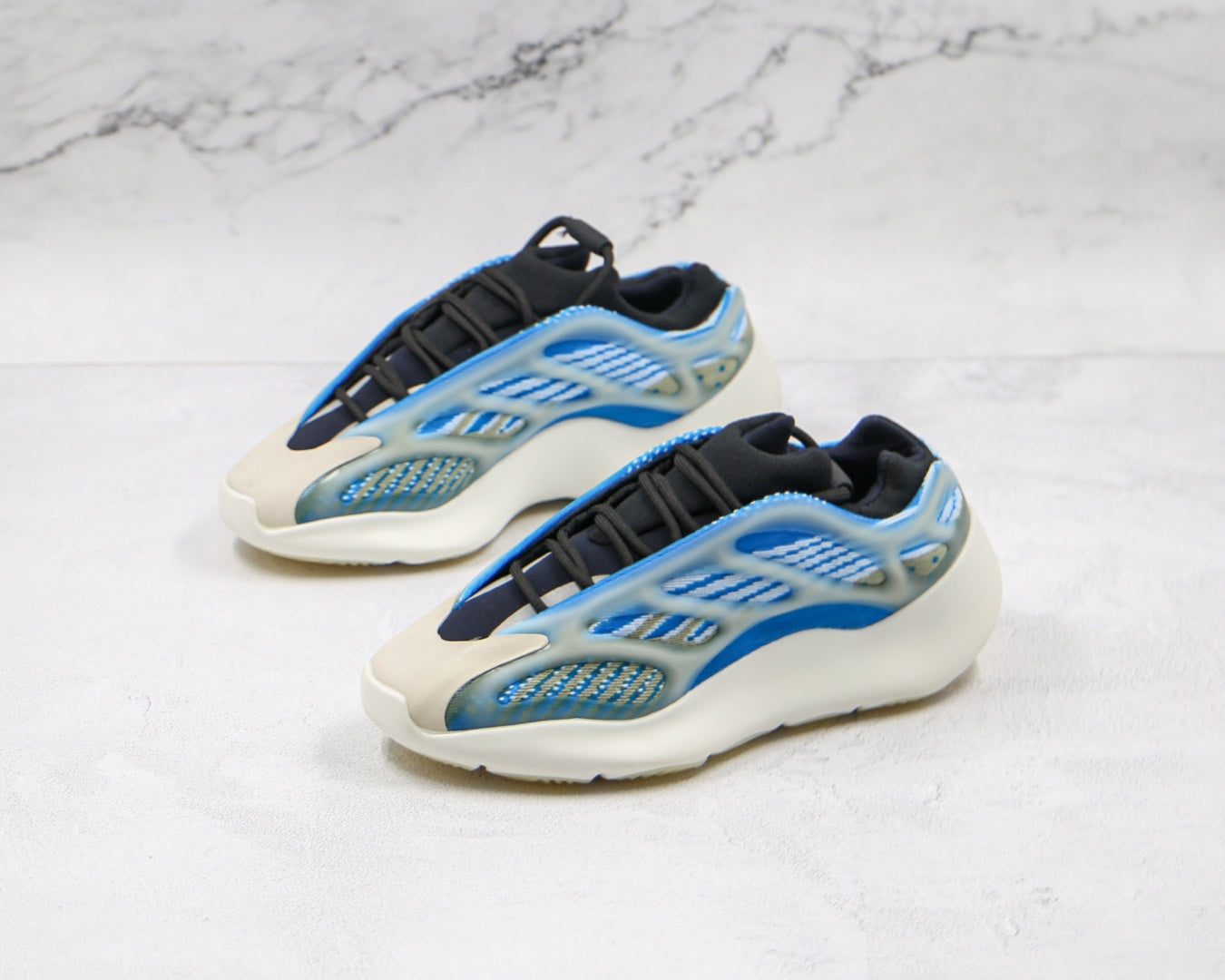 Yeezy 700 V3 Arzareth