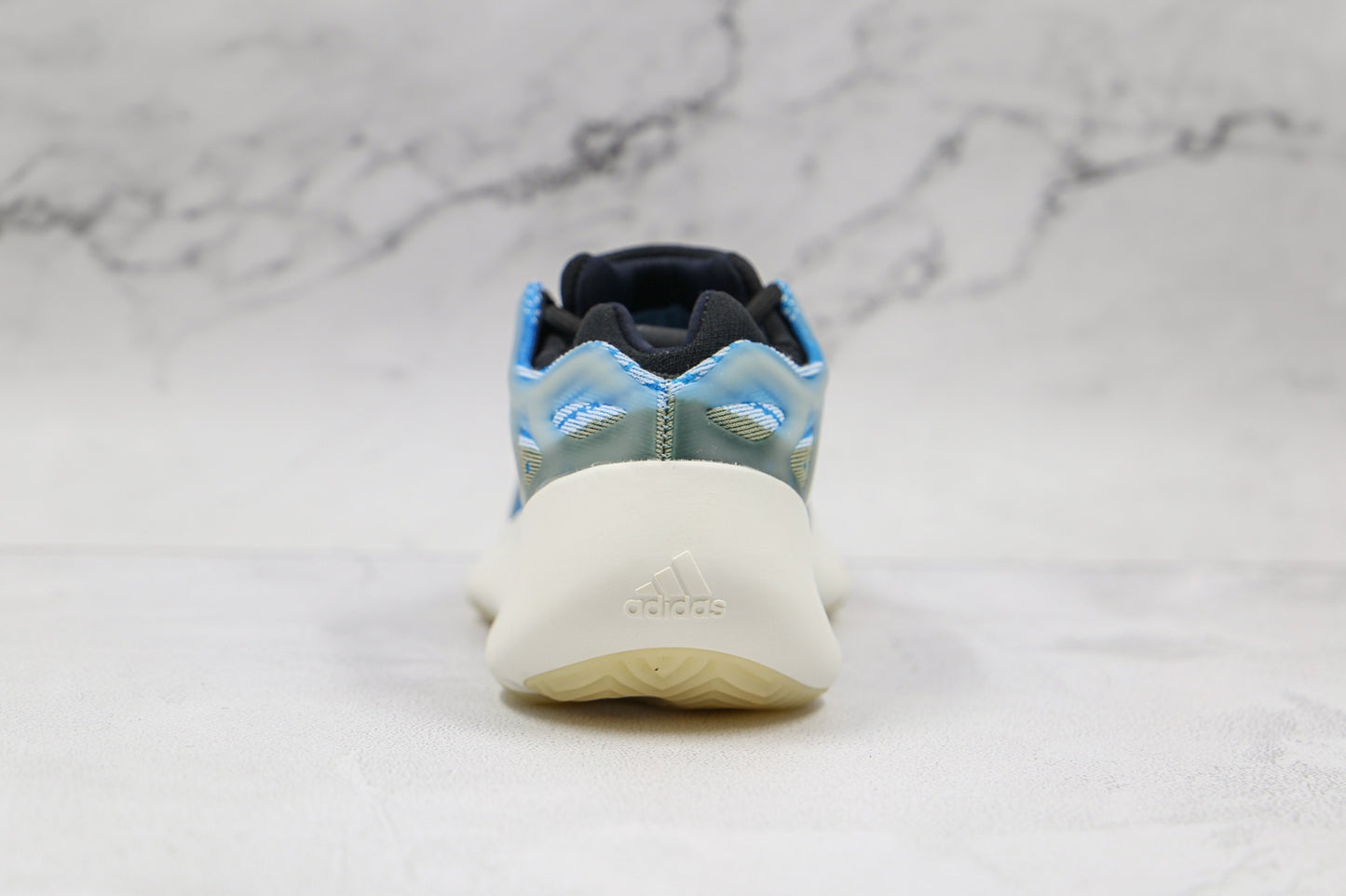 Yeezy 700 V3 Arzareth