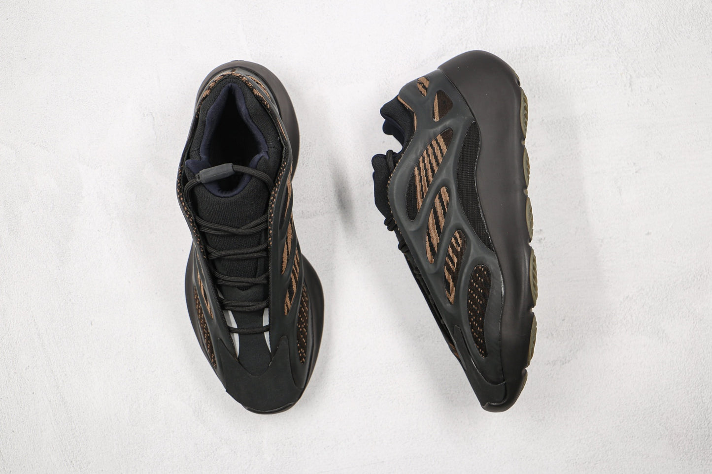 Yeezy 700 V3 Clay Brown